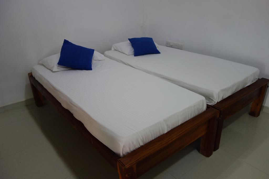 ארוגם Yoho Hotel Arugambay Beach Inn מראה חיצוני תמונה